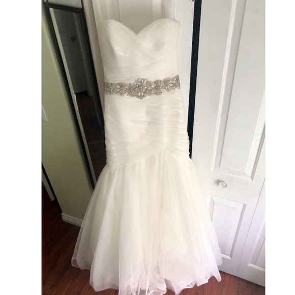 Mori Lee Tulle strapless wedding gown - Picture 5 of 11